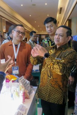 Farmalkes Tingkatkan Penggunaan Alkes Dalam Negeri Melalui Business Matching di Malang