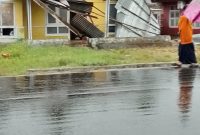 Rumah Alm. Darwin Mato Ambrol akibat angin kencang dan Hujan deras Desa Sipatana, Kec. Buntulia
Foto: Istimewa