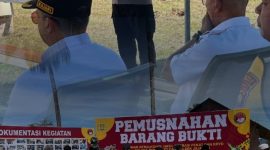 Sambutan oleh Kapolres Pohuwato AKBP Busroni dan proses Pemusnahan barang Bukti minuman beralkohol oleh anggota Polres Pohuwato