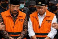 Ilustrasi dua pejabat tinggi terjaring Operasi Tangkap tangan oleh KPK,masing-masing Walikota Madiun dan Bupati Pati