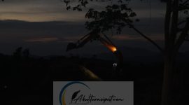 Alat Berat Jenis Excavator Hitachi di duga milik dari oknum Polres Phw yang beroperasi pada senin malam 09/02/2026