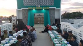 Buka bersama di Mesjid Sujud ramadhan ke 8