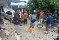 Puluhan Penambang datangi Camat Buntulia guna mengkonfirmasi pernyataan Pihak perusahaan atas pembongkaran Talang-talang milik mereka/Dok.Akulturasipost