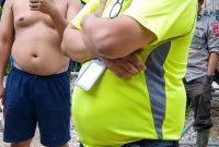 Oknum perusahaan Sukriyanto Puluhulawa saat bediri saat berhadapan dengan wartawan, gambar di tingkatkan menggunakan artifisial intelegensi/Dok istimewa