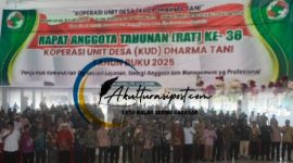 Kolase foto bersama  Badan Pengurus, Pengawas dan anggota saat RAT.Dok Akulturasipost,Arsadi.
