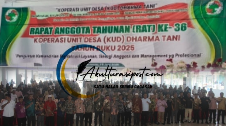 Kolase foto bersama  Badan Pengurus, Pengawas dan anggota saat RAT.Dok Akulturasipost,Arsadi.