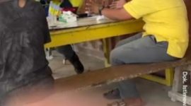 Perdebatan antara masyarakat penambang Tradisional bersama Kades Sukamakmur Pihak Perusahaan Sukrianto Puluhulawa. Dok istimewa