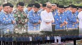 sholat istisqa berjamaah di halaman kantor bupati Sementara/Dok.Istimewa