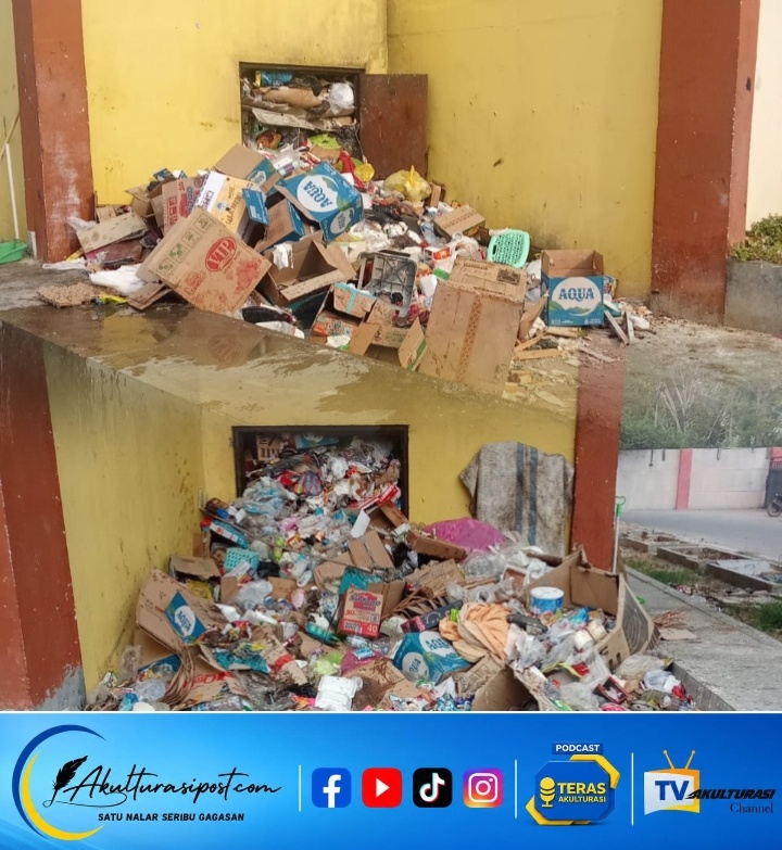 Tumpukan sampah TB 1 di sisi kiri dan kanan Gedung Rusun,08/10/3026,Dok. Istimewa